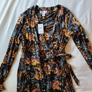 Motherhood Maternity floral wrap maxi dress med